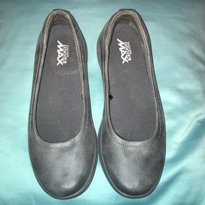 Gray Skechers flats, Size 7.5